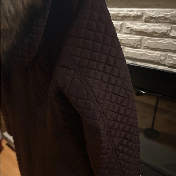 Ivanka Trump Womens Winter Wine Color Faux Fur Lined Hood Quilted Parka M NWT - Picture 6 of 16